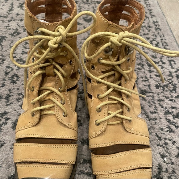 JEFFREY CAMPBELL • Tan Slashed Jensen Combat Bootie- Size 8. - Picture 7 of 12